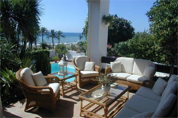Property for sale in Immaculate South-Facing Villa On The Beach, Marbella Golden Mile